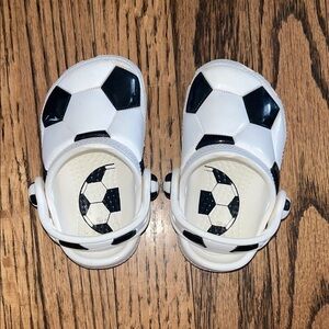 CROCS Kids Soccer Ball CROCS - Black and White